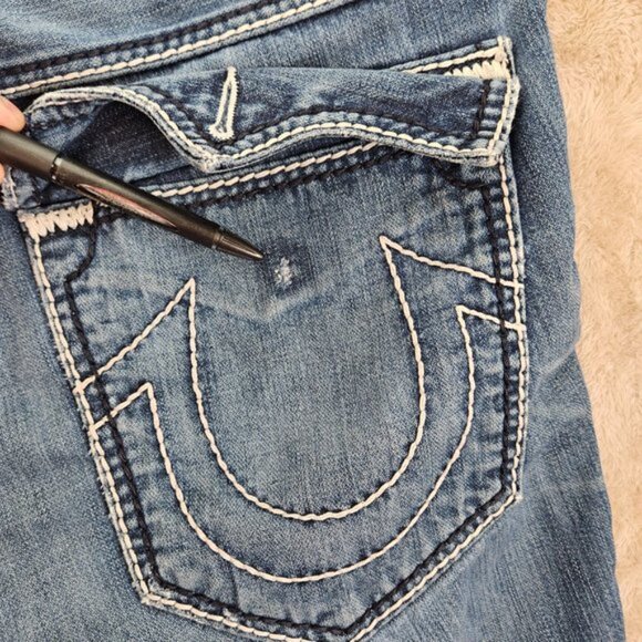 True Religion Made in USA Billy Giant Big T Jeans Short Denim Size 36 Seat 34 - Picture 7 of 15